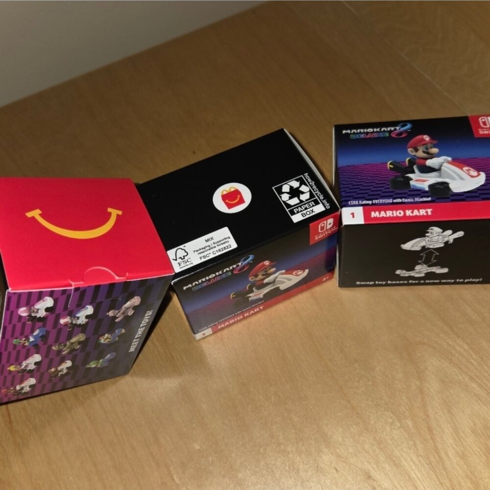 Nintendo Mario Kart Deluxe Figurine - Picture 3 of 5